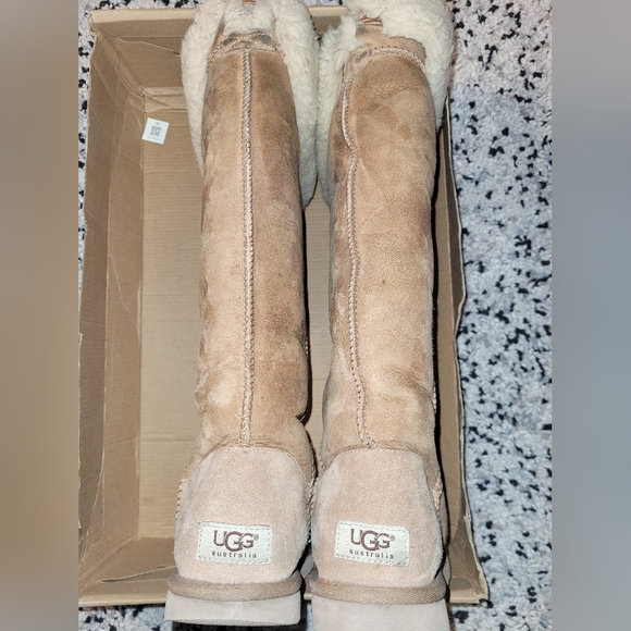 Tall Tan Over The Knee Bailey Button Ugg Boot - Picture 8 of 9